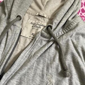 ABERCROMBIE & FITCH • LIGHT HEATHER GREY ZIP UP HOODIE JACKET • SIZE - XL